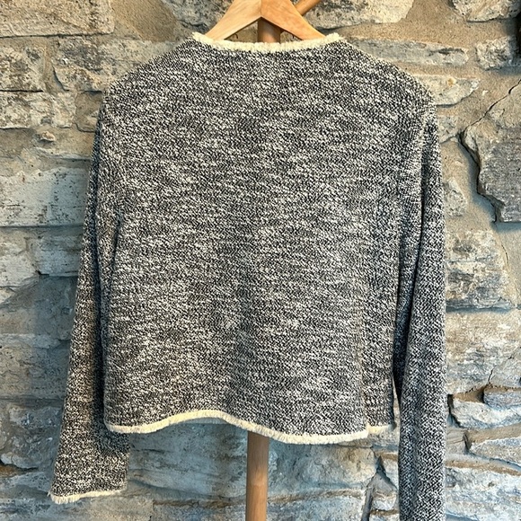 Black and Cream jacket - Picture 2 of 10